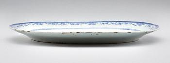 STEKFAT, porslin, Kina, Qianlong 1736-1795.