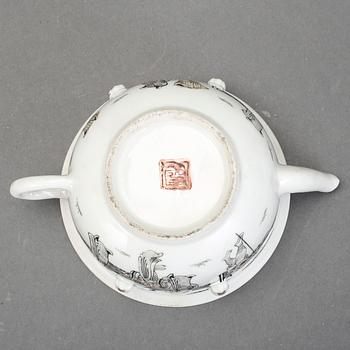 TEKANNA, Kina, porslin, 1800-tal.