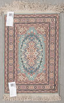 MATTA, Turkiet, silke, 1900-talets slut, ca 57 x 40 cm.