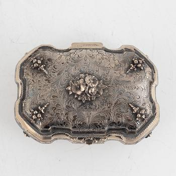 Skrin, rokokostil, 1900-tal.