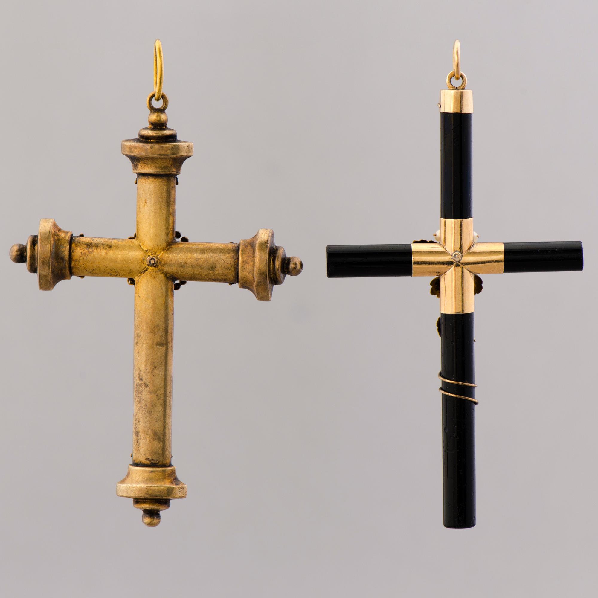 KORS / HÄNGEN, 2 st, 14K guld, pärlor och svart blyglas.