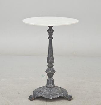 TRÄDGÅRDSBORD, gjutjärn. 1800-talets slut. Ludvigbergs Nr 31, Stockholm.