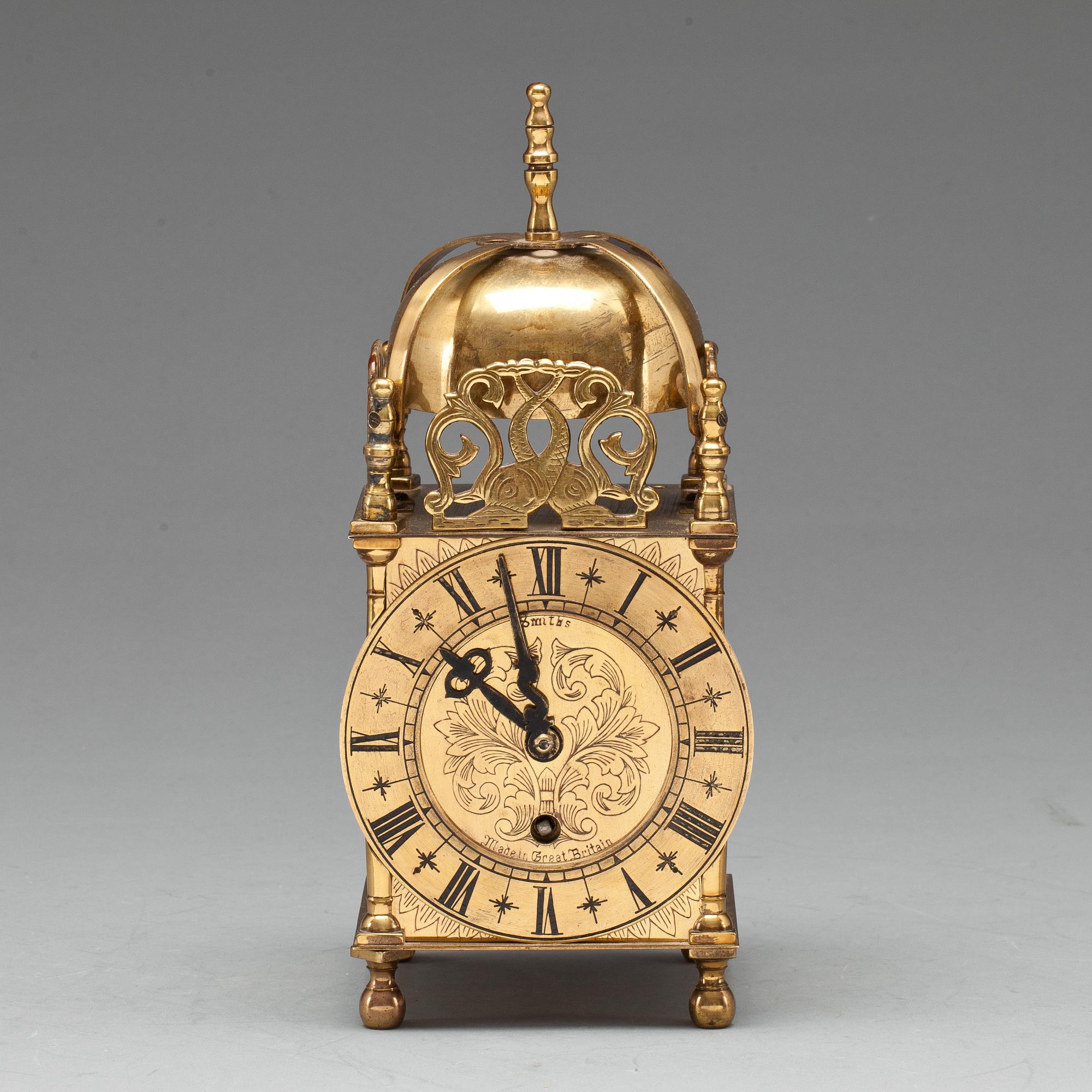 LYKTUR, renässansstil. England, Smith. 1900-tal.