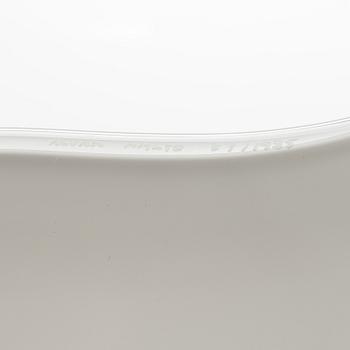 Alvar Aalto, A '3028' dish signed Alvar Aalto Iittala, 87/1985.
