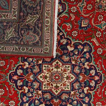 MATTA, Täbriz, ca 335 x 297 cm.