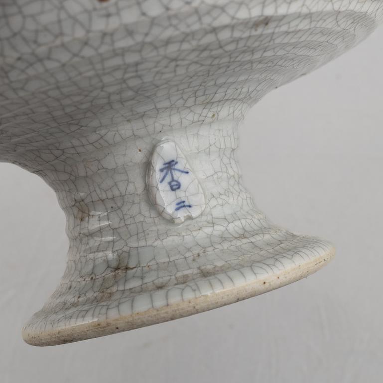 A Japanese sumida gawe ware stem bowl, signed Ishiguro Koko, early 20th century.