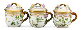 208. A set of three Royal Copenhagen "Flora Danica" custard cups with cover, 20th cent.