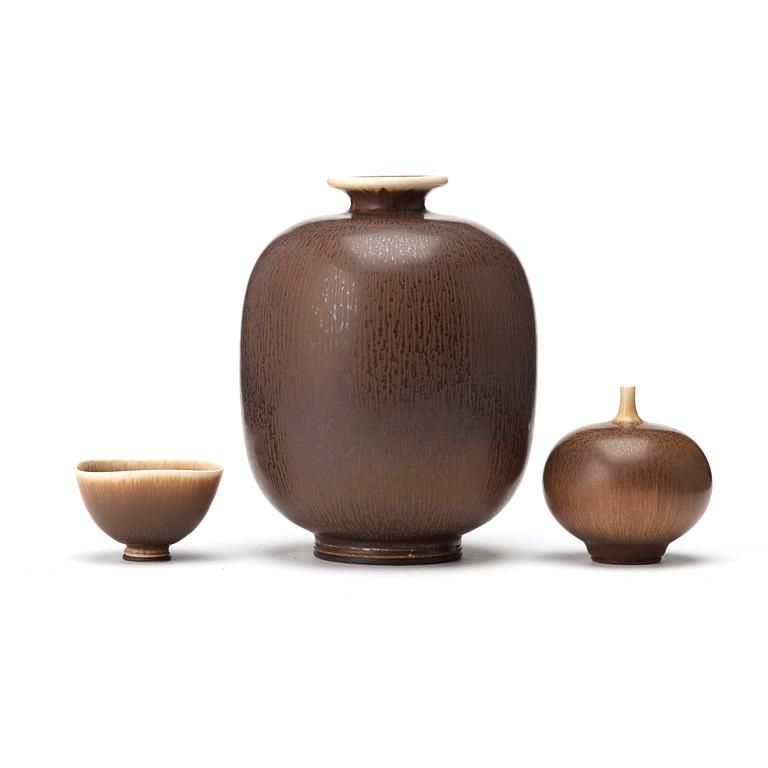 Berndt Friberg, vaser, 2 st och skål, Gustavsbergs studio 1970-tal.