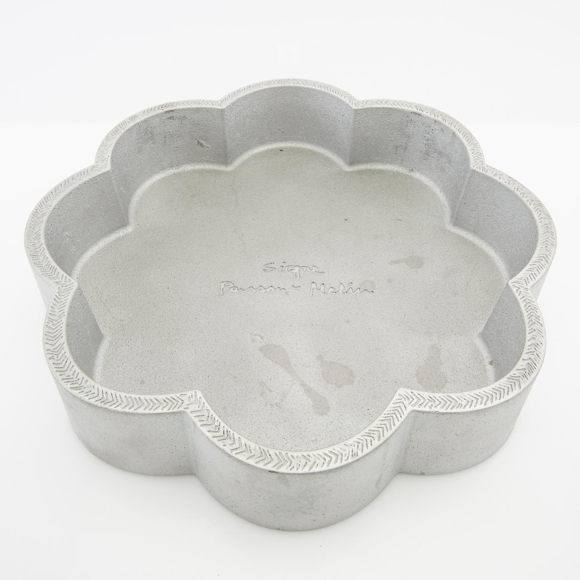 Signe Persson-Melin, Skålfat/ytterfoder "Sigill" för Byarums bruk sent 1900-tal.