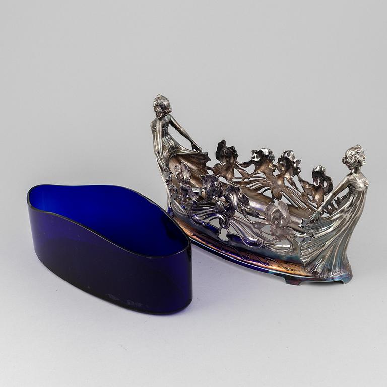 A silver plated Art Nouveau Jardinière, early 20th century.