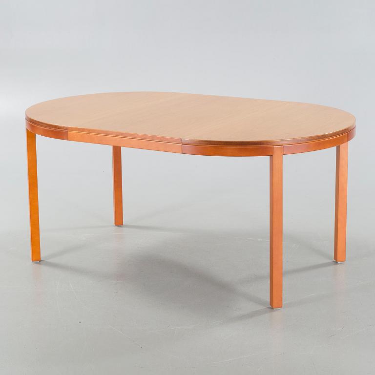 A late 20th century dinner table.