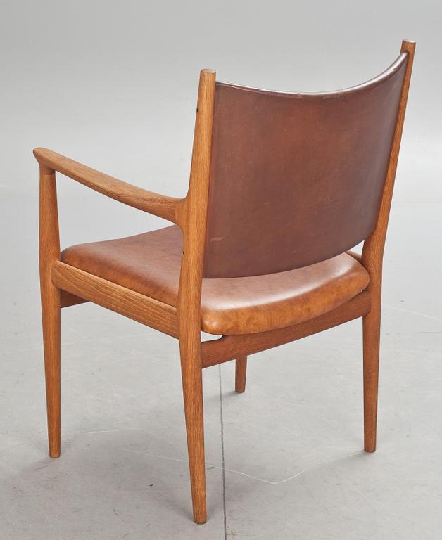KARMSTOL, Hans J Wegner. "JH-713", Johannes Hansen Möbelsnedkeri, Danmark, 1960-tal.