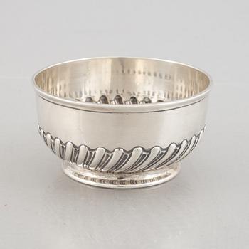 Te- och kaffeservis, 3 delar, samt sockerskål, silver, bl a E. Silver & Co, Sheffield, England 1946-47.