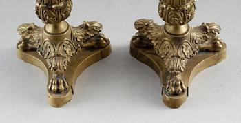 LJUSSTAKAR, 1 par, brons, senempire, 1800-talets första hälft.