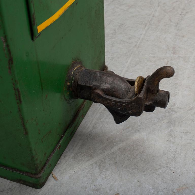 a "BP" oil bar from the mid 20th century.