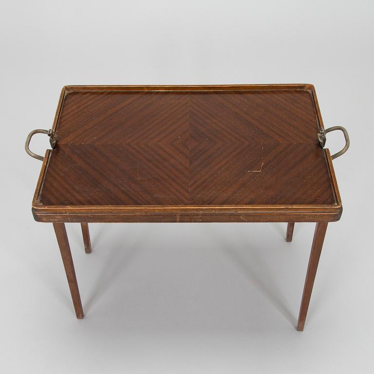 Tray with legs, England, circa mid-20th century.
