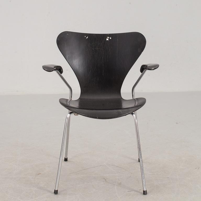 KARMSTOL, "Sjuan", Arne Jacobsen för Fritz Hansen.