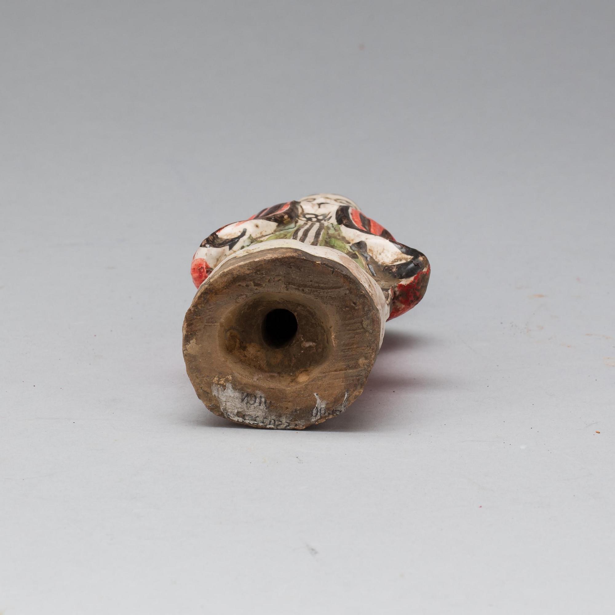 FIGURIN, lergods, Kina.