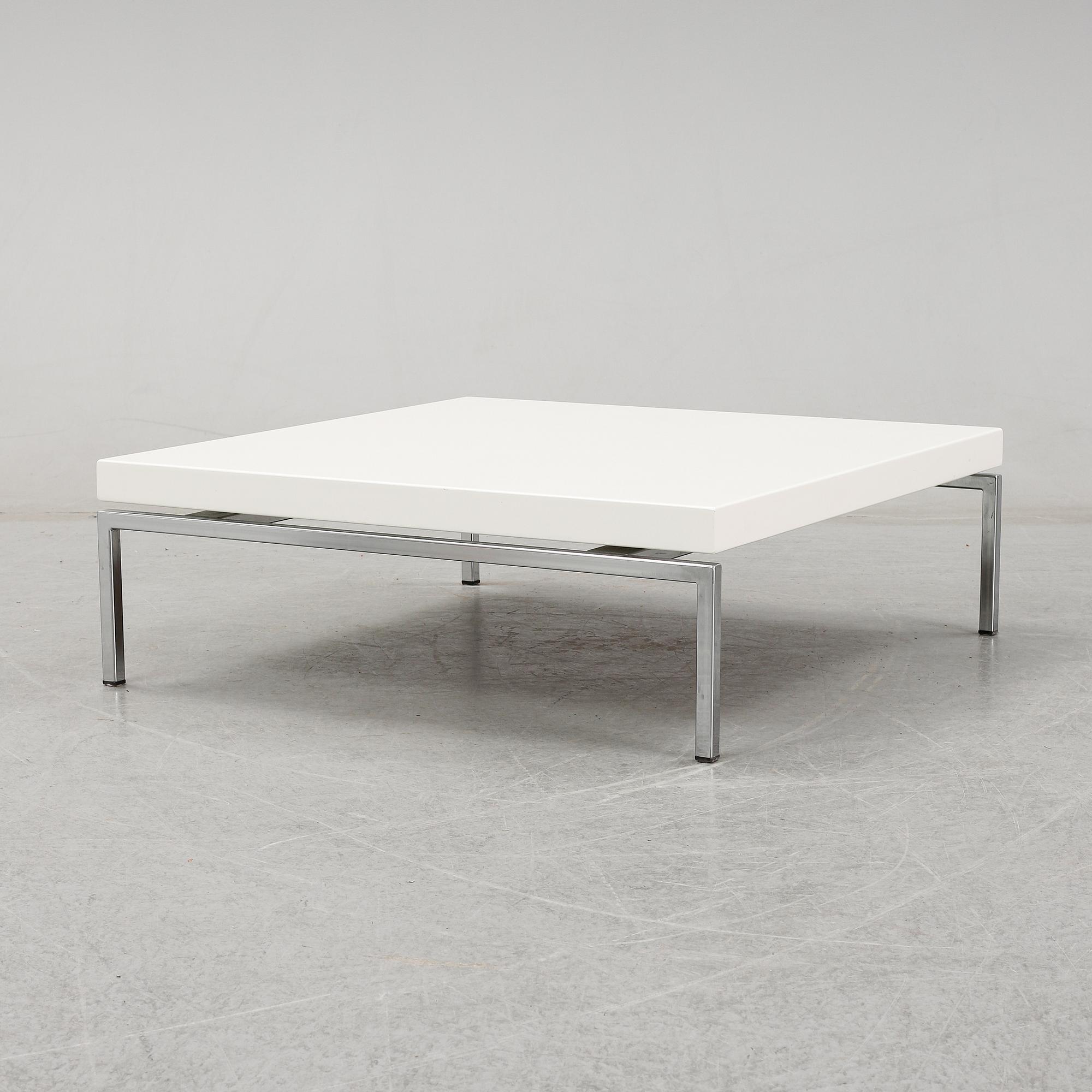 A 'Hockney' coffee table by Eero Koivisto for David Design, 21 st Century.