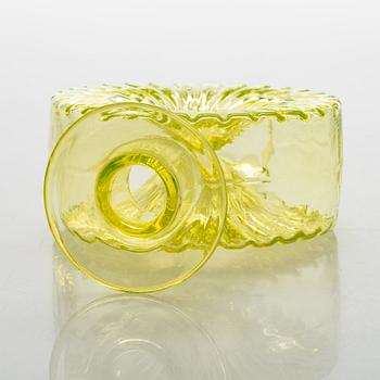 Helena Tynell, 'Sun bottle' for Riihimäen Lasi Oy. In production 1964-1974.