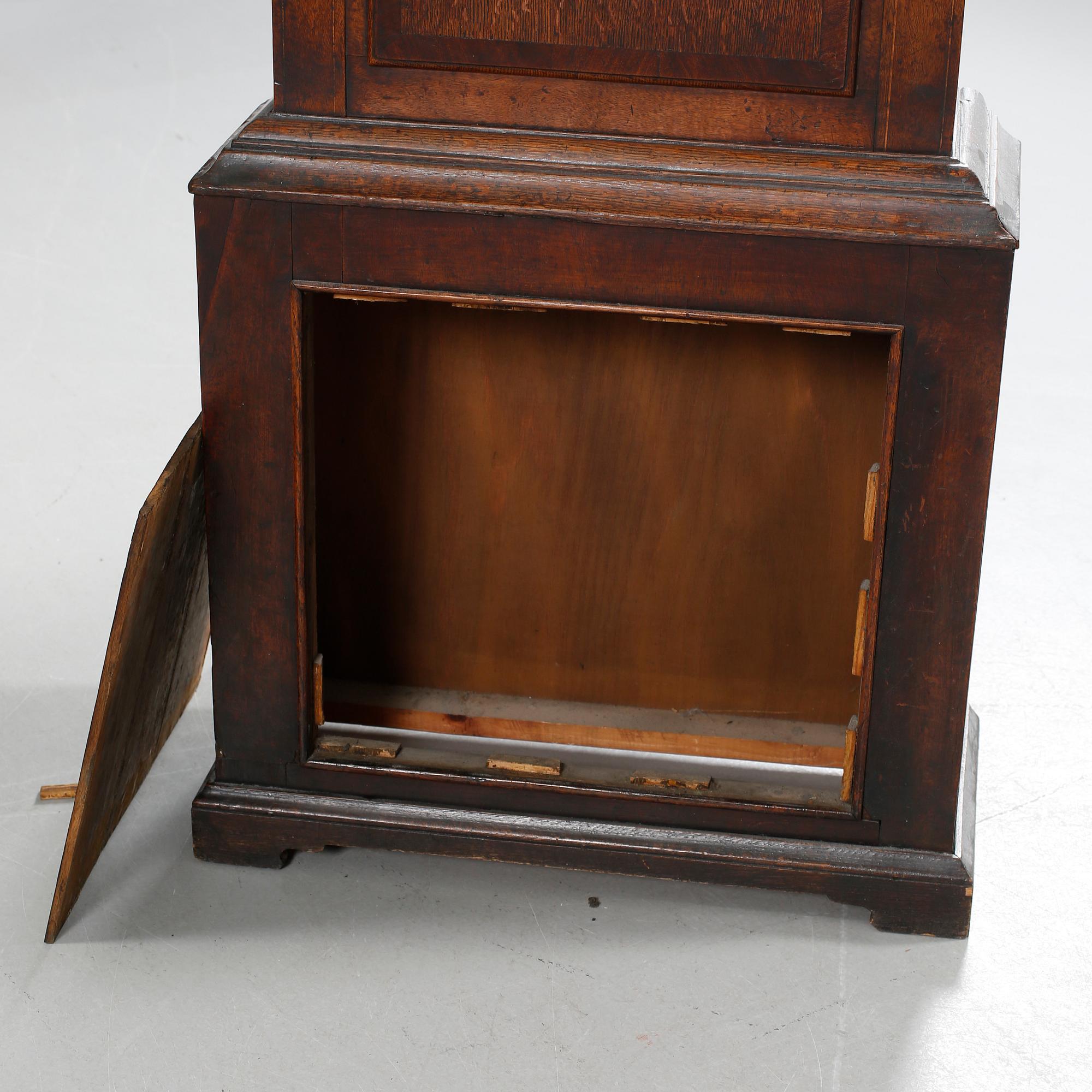 A grand father clock, Holywell Winstanley from England, first halft of the 19th century.