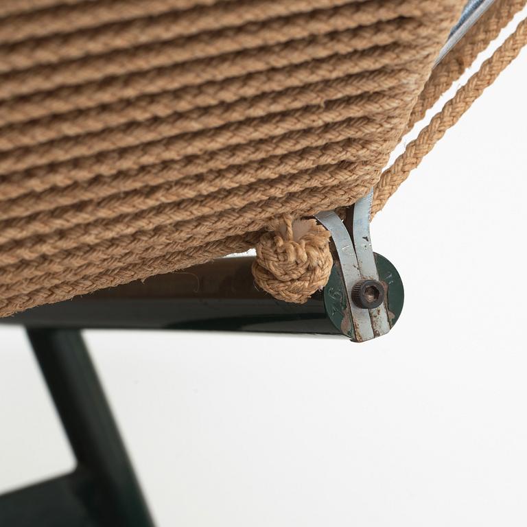 Hans J. Wegner, a 'Flag Halyard' easy chair, Getama, Denmark.