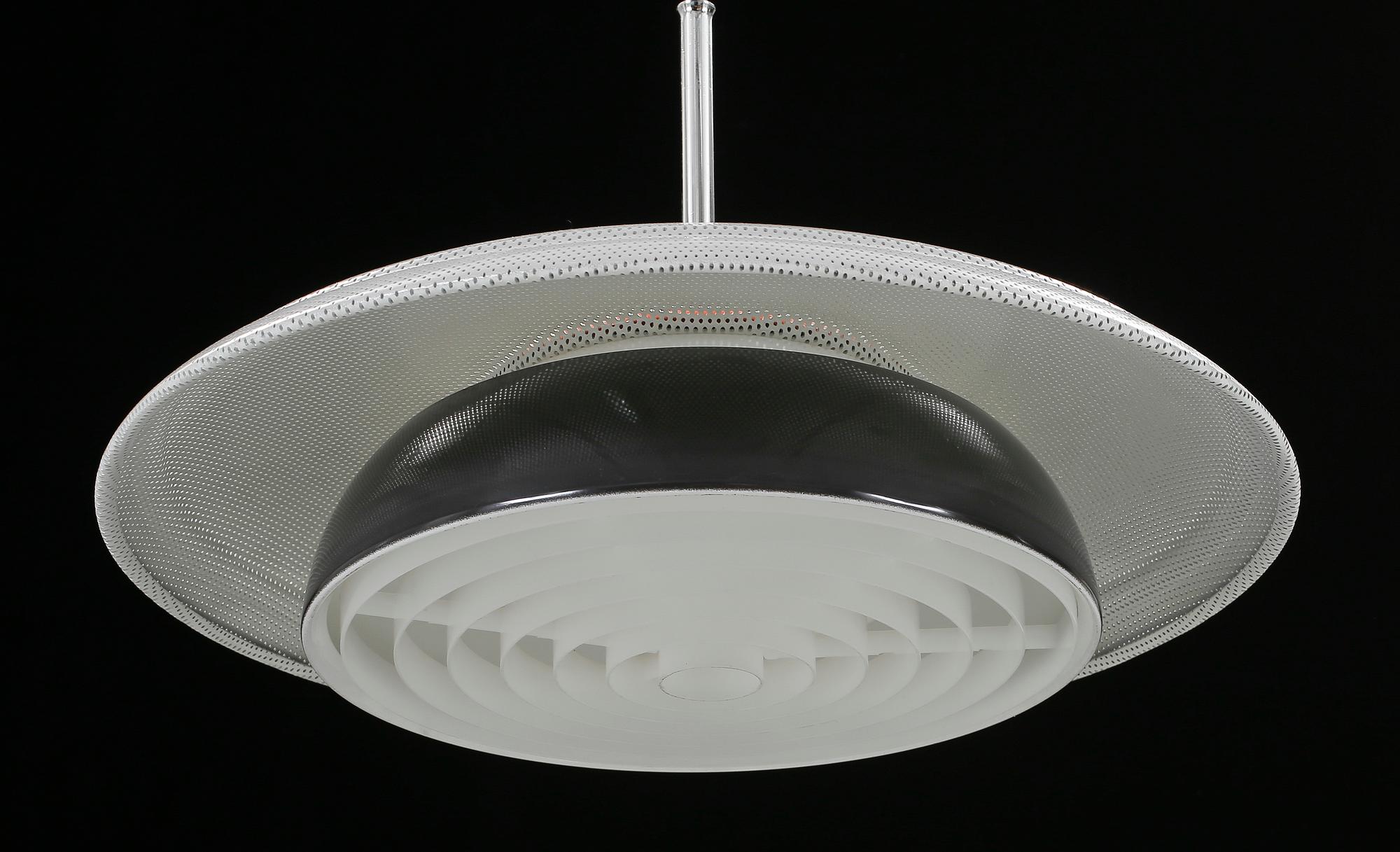 TAKLAMPA, Atelje Lyktan, Åhus, 1980-tal.