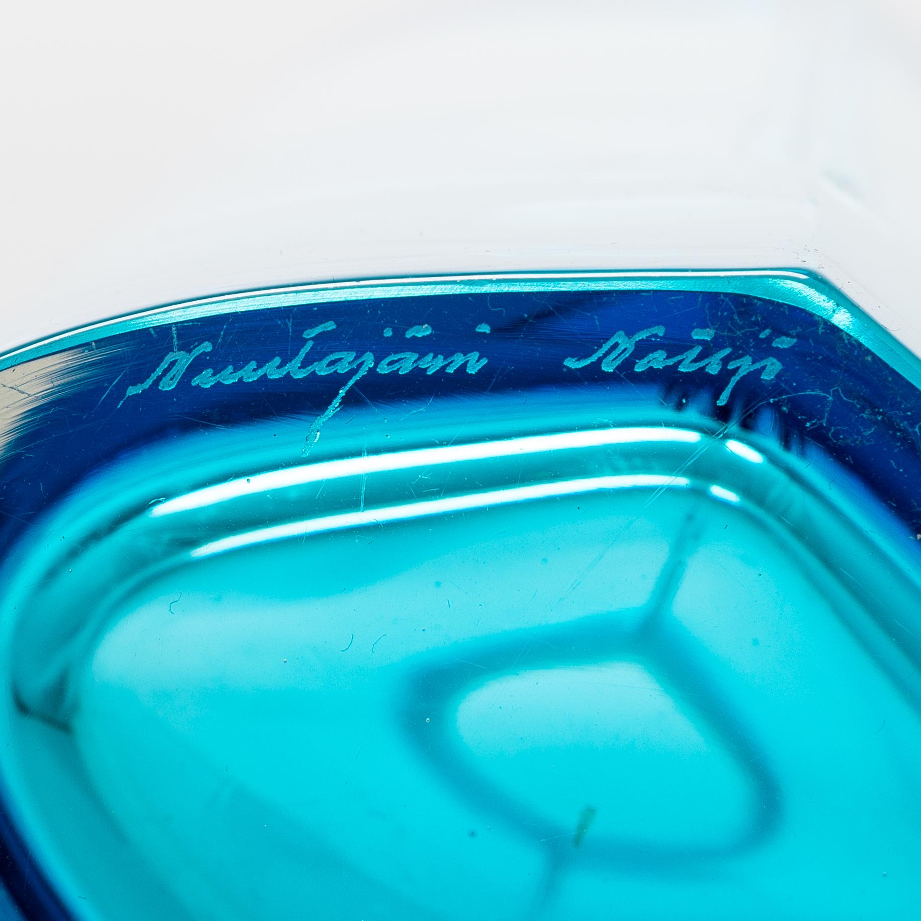 Kaj Franck, glass vase model 304, signed Nuutajärvi Notsjö.