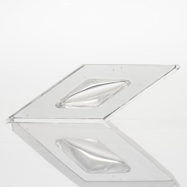 Timo Sarpaneva, konstföremål "Kohinoor" signerad Timo Sarpaneva, Iittala 61 / 1983.