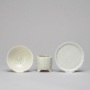 A group of Song style ceramics. (3 pieces).