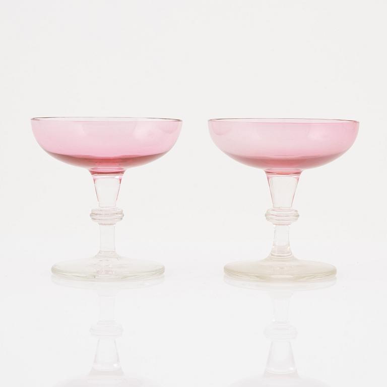 Champagnekupor, 6 st, 1900-tales första hälft.