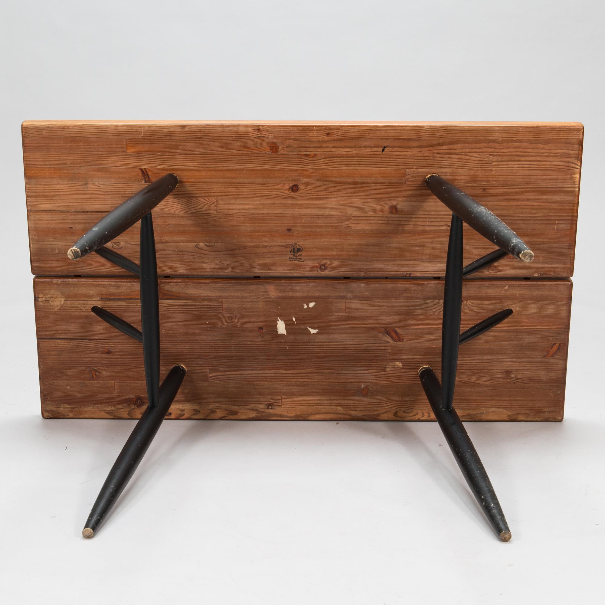 Ilmari Tapiovaara, Pöytä, "Pirkka", Laukaan Puu,