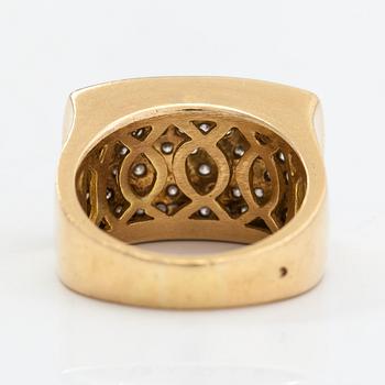 Ring, klackring, 18K guld, diamanter ca. 1.46 ct tot.