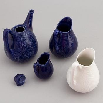 Hertha Bengtson, a 138-piece 'Blå eld' flintware service, Rörstrand.