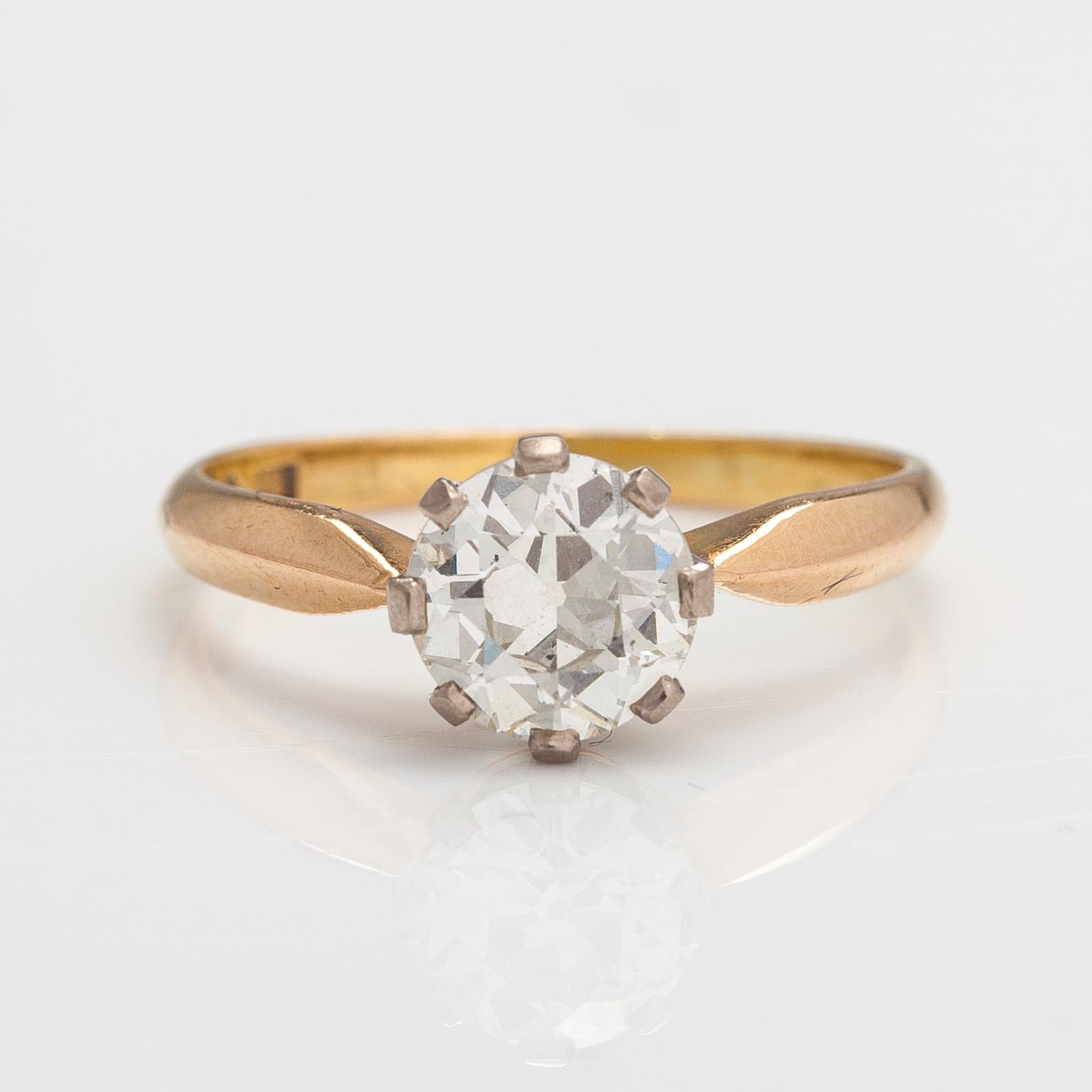 Ring, 18K guld, gammalslipad diamant ca 1.20 ct. Karl Andersson, Stockholm 1908.