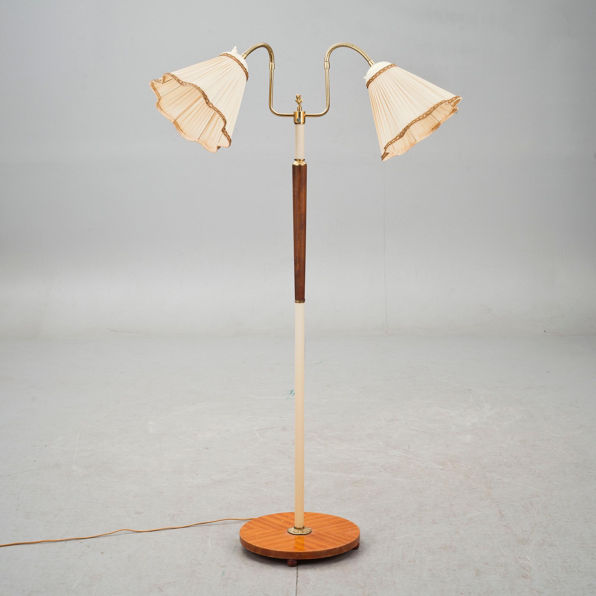 GOLVLAMPA, 1950-tal.