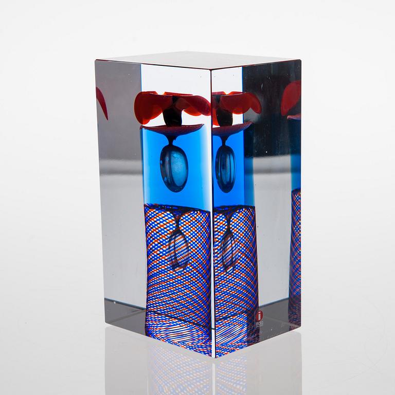Oiva Toikka, A GLASS CUBE.