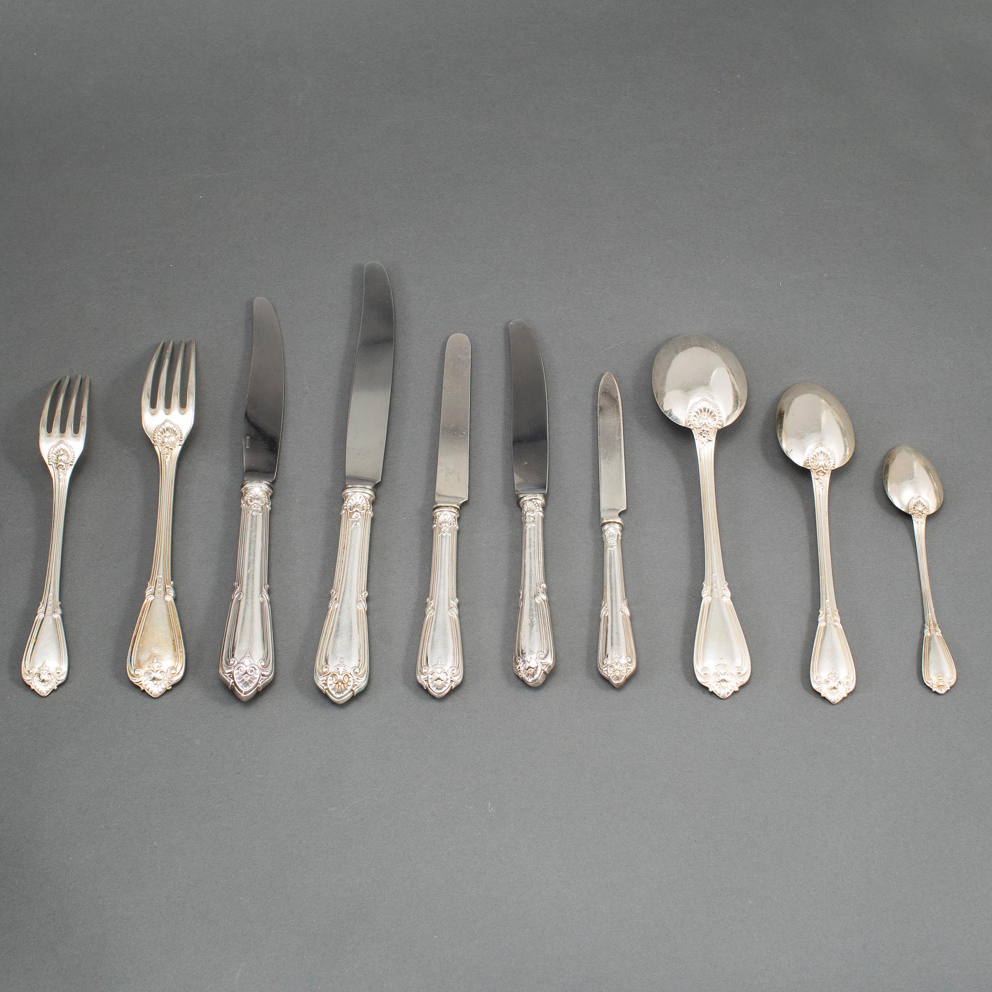 A Swedish 19th century silver 139 piece table cutlery, Gustaf Mollenborg, Stockholm 1873.