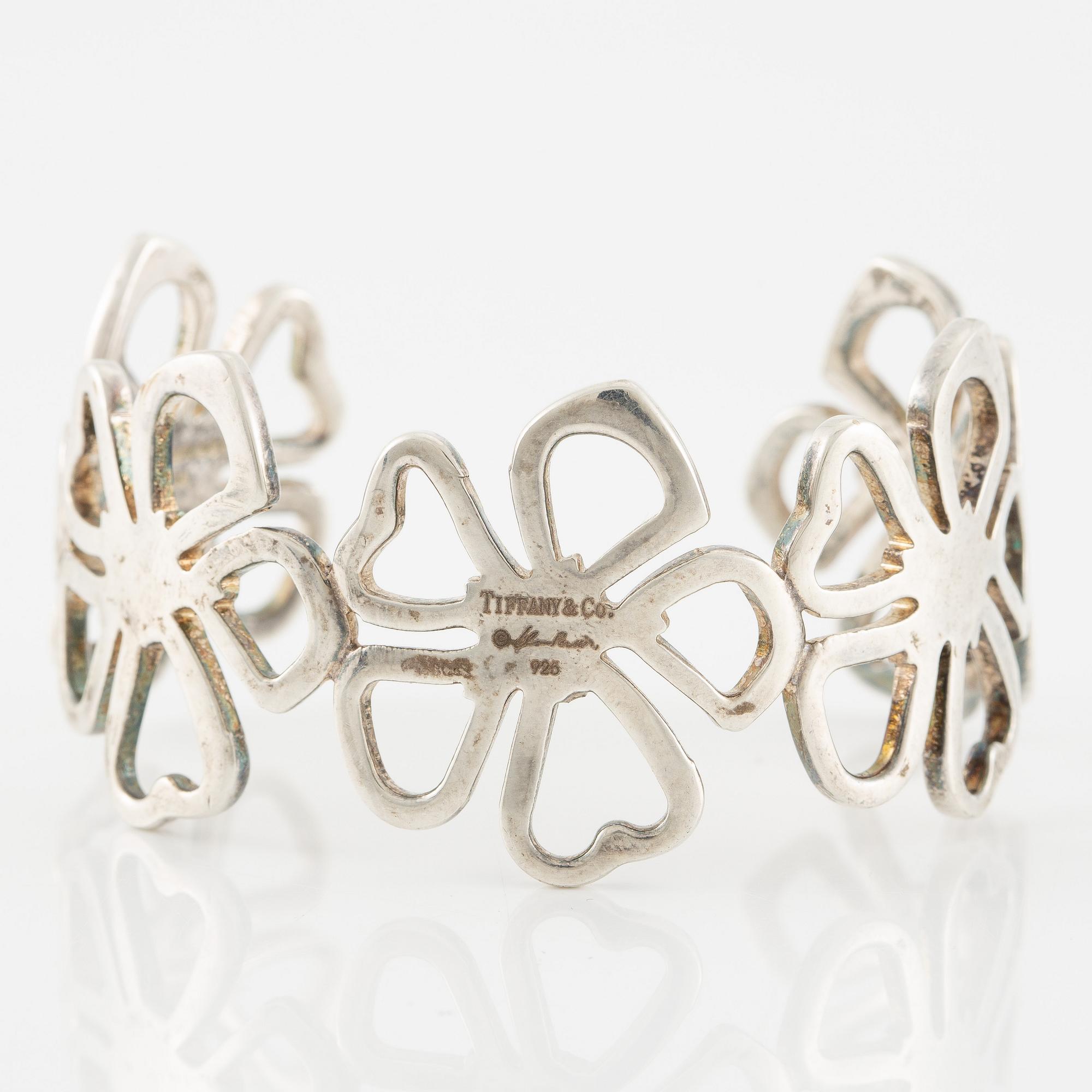 Tiffany & Co, Elsa Peretti, "Hibiscus" bangle, silver.