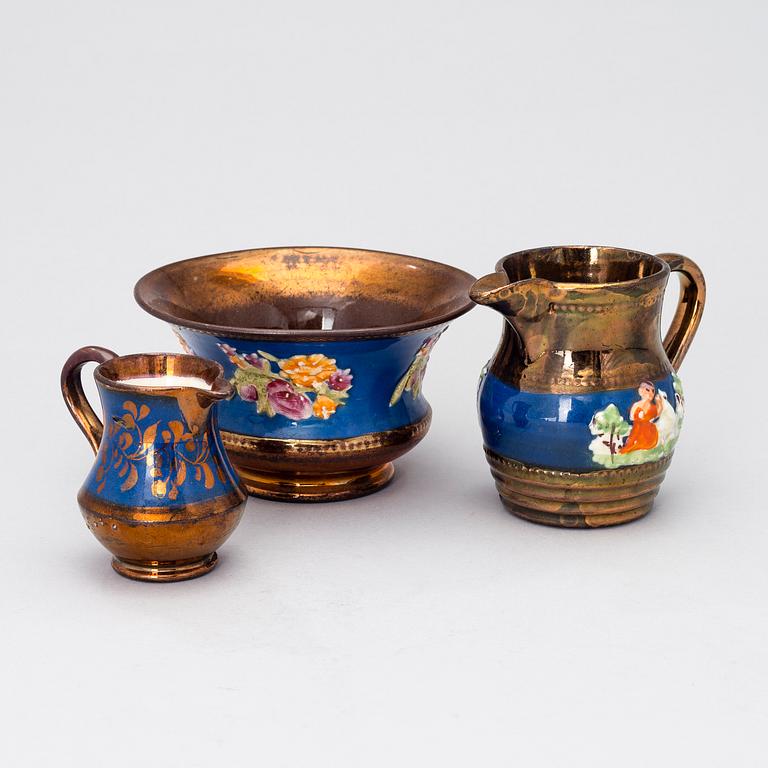 THREE PIECES OF LUSTERWARE, England, middle of the 19th century.