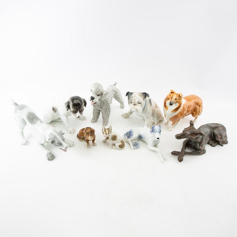 Figurines 9 pcs 20th century porcelain and metal.