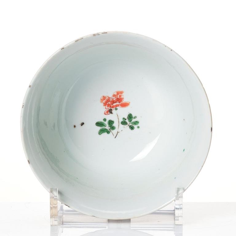 Skål, porslin. Qingdynastin, Kangxi (1662-1722).