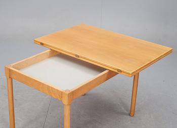 BORD, "Tremme", Börge Mogensen, Fritz Hansen, Danmark 1965.