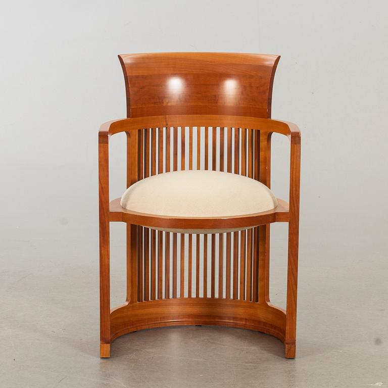 FRANK LLOYD WRIGHT, KARMSTOL, modellnr 606 "Barrel Chair", Cassina 1980-tal.