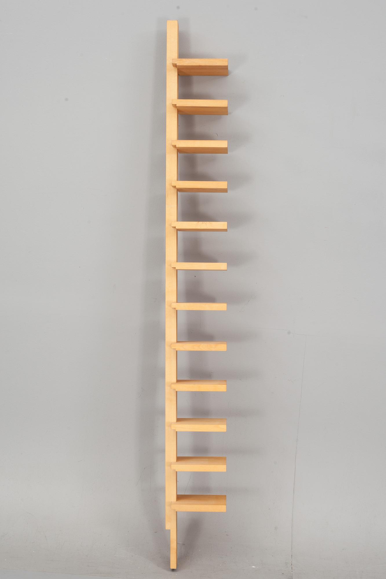 HYLLA, "Pilaster", John Kandell, Källemo, sent 1900-tal.