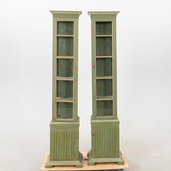 Display cabinet, a pair in the Gustavian style, mid/second half of the 20th century.