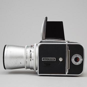 A Hasselblad 500C /M from  1973 with one cartridge from 1969 and Distagon 1:4 f=50 mm.