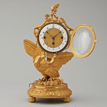 BORDSPENDYL. Wien, 1800-talets början. Empire.