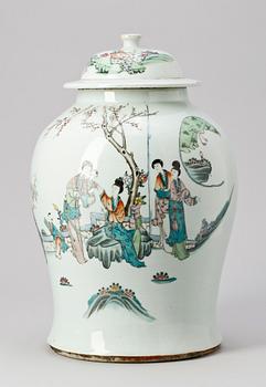 LOCKURNA, porslin, Kina, troligen republik, 1900-talets första hälft, (1912–1949).