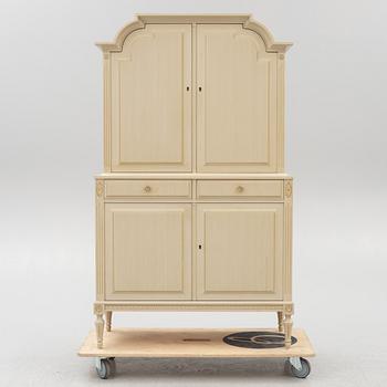 Skåp, gustaviansk stil, 1900-talets mitt.